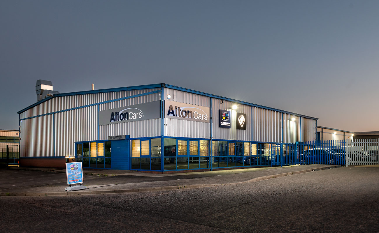 Architecture Photography. Alton cars at dusk